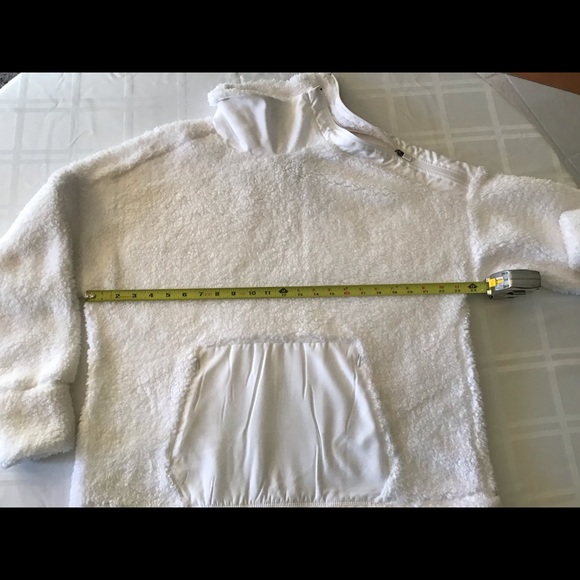 NWT White Plush Fleece by Te Verde - Picture 3 of 7